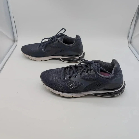 Diadora Mythos Blushield Hip 3 W  sz 10 Navy Blue running shoes - Picture 3 of 8